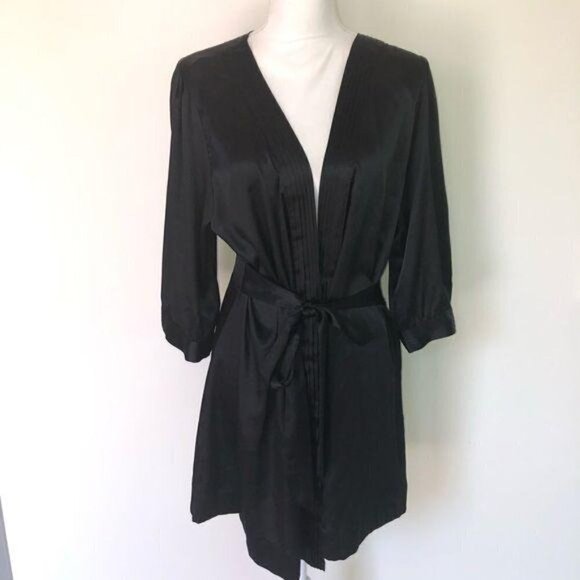 Victoria’s Secret Short Robe Womens Large L Black Three Quarter Sleeves Belt - Picture 2 of 10